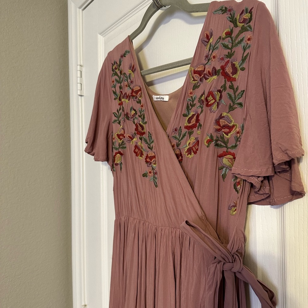 Wren & Ivory hi low pink embroidered Damara wrap dress - Picture 3 of 7